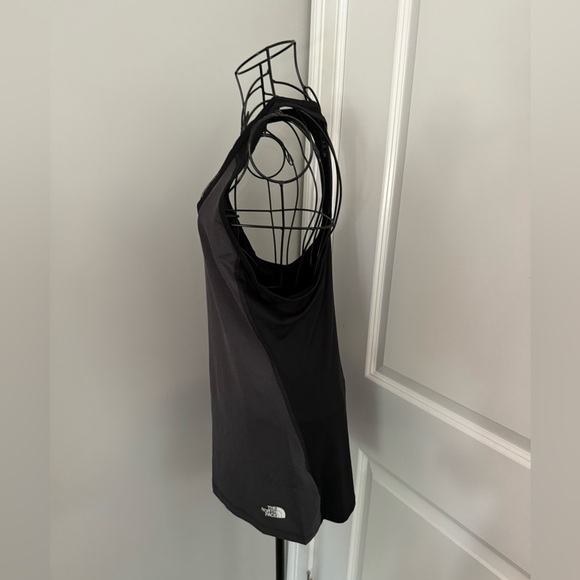 North Face Women’s Athletic Tank Top in Charcoal Gray Size Medium - Picture 3 of 5